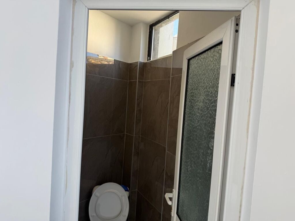 Dyqan me qera Vasil shanto