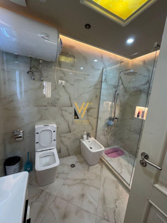 SHITET APARTAMENT 3+1+2+BLK NE ASTIR 242.000 EURO