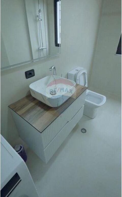 Appartamento - In Vendita - Via Kavaja, Tirana