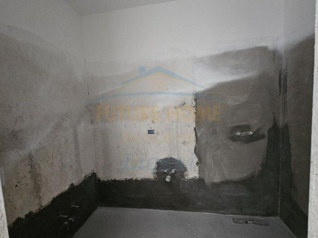 Shitet, Apartament 1+1, Univers City, Tirane.