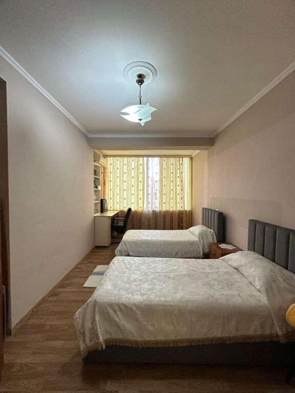 IN VENDITA 3+1+2 ASTIR BAR UNIVERSI 233.450€