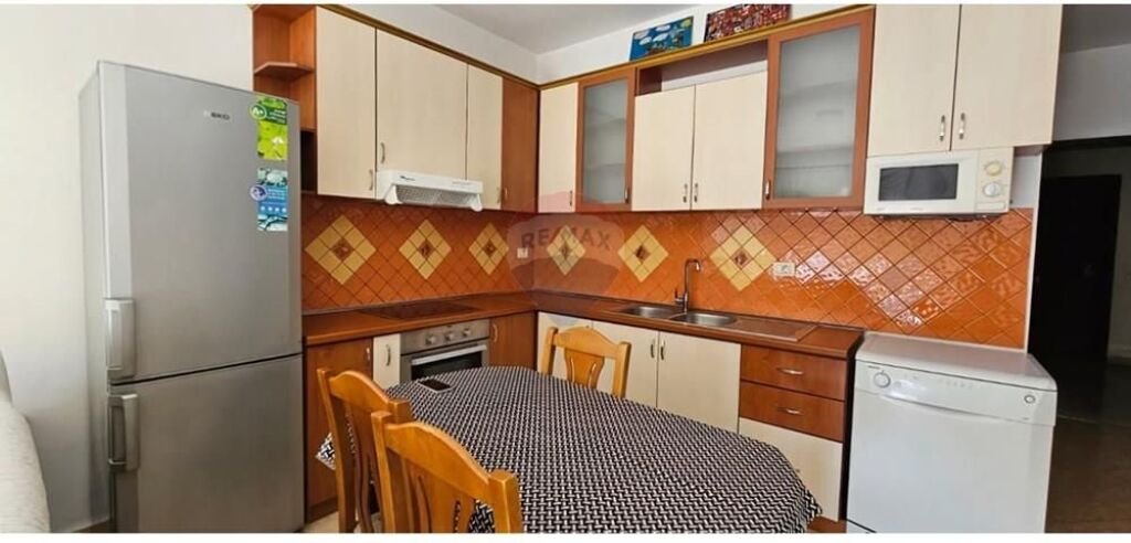 Jepet me qira apartament 2+1 ne Don Bosco!