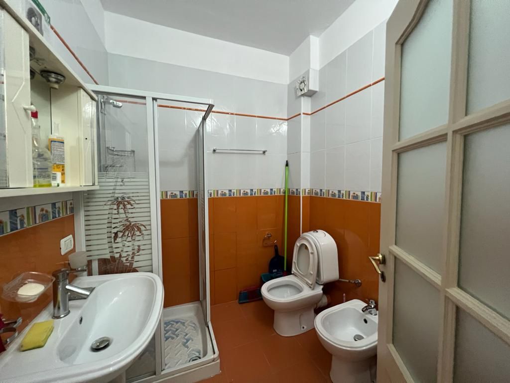 JEPET ME QERA APARTAMENT 1+1 PRANE VILA LULE, DURRES