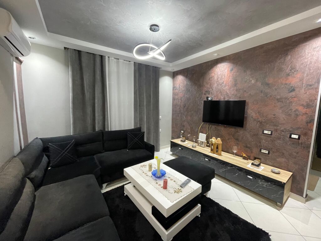 Apartament 3+1, Kopshti Botanik!