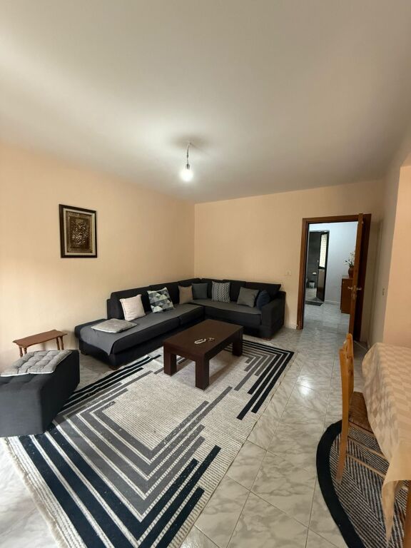 APPARTAMENTO 3+1+2 IN AFFITTO "COMUNE DI PARIGI"