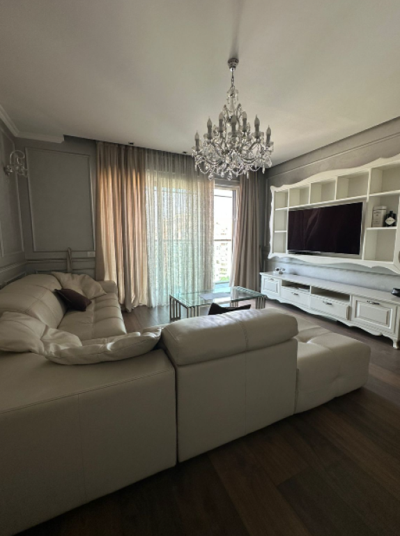 💎 LUX LIVING | APPARTAMENTO 2+1+2 IN AFFITTO – AMBASSADOR 3  📍