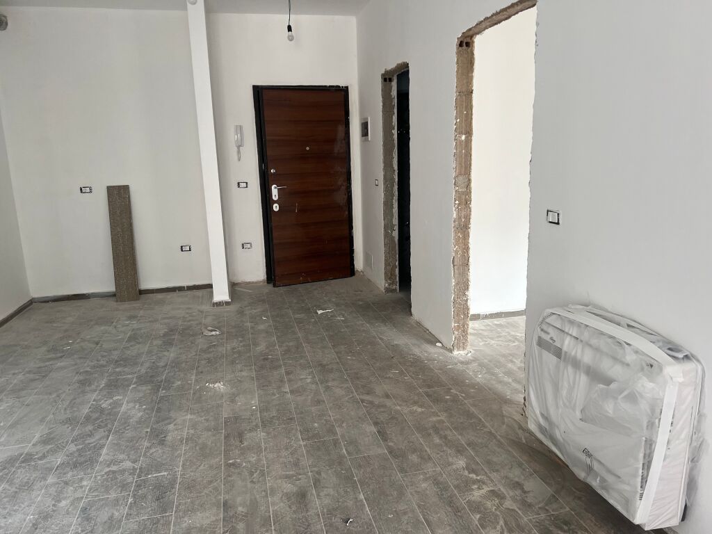 Apartament 1+1, Laprake( Aura )