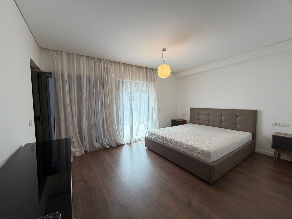 Vilë 3+1+oborr+garazhd me qera në ne TEG - MULLET