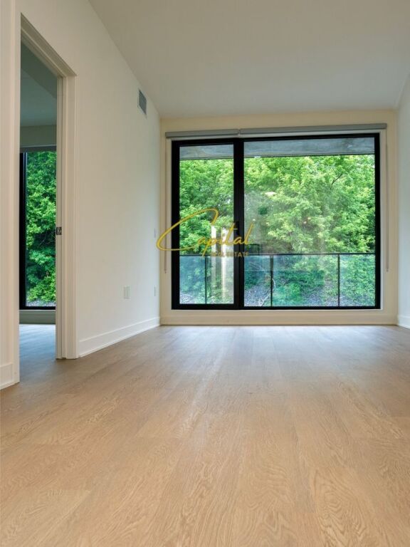 BUSINESS PREMISES FOR SALE 60 M2 21 DECEMBER 260,000 EURO