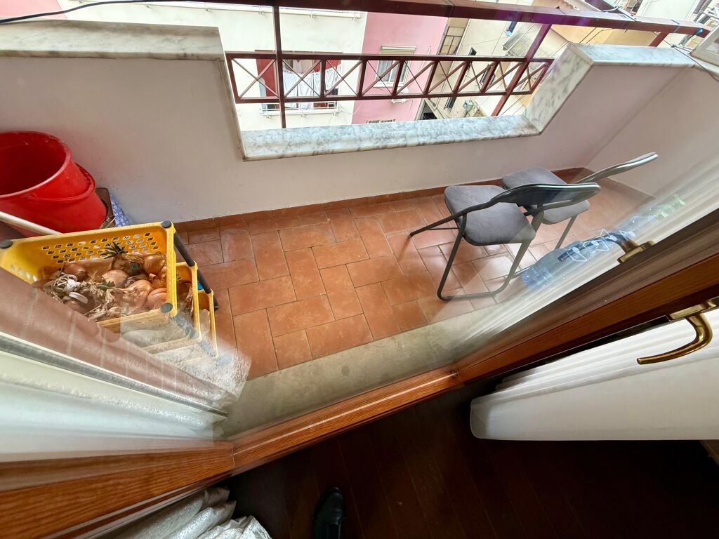 📣 FOR SALE Apartment 2+1 With 2 Bathrooms And 2 Balconies 📍 Kodra e Diellit, Near Eleonora ✨   🏢 New Building  🪜 3rd Floor (With Elevator)  📐 Gross Area 133 m2  📐 Net Area 120 m2  🛋️ Sold Furnished  📂 With Mortgage   💶 Price 247,000 Euro