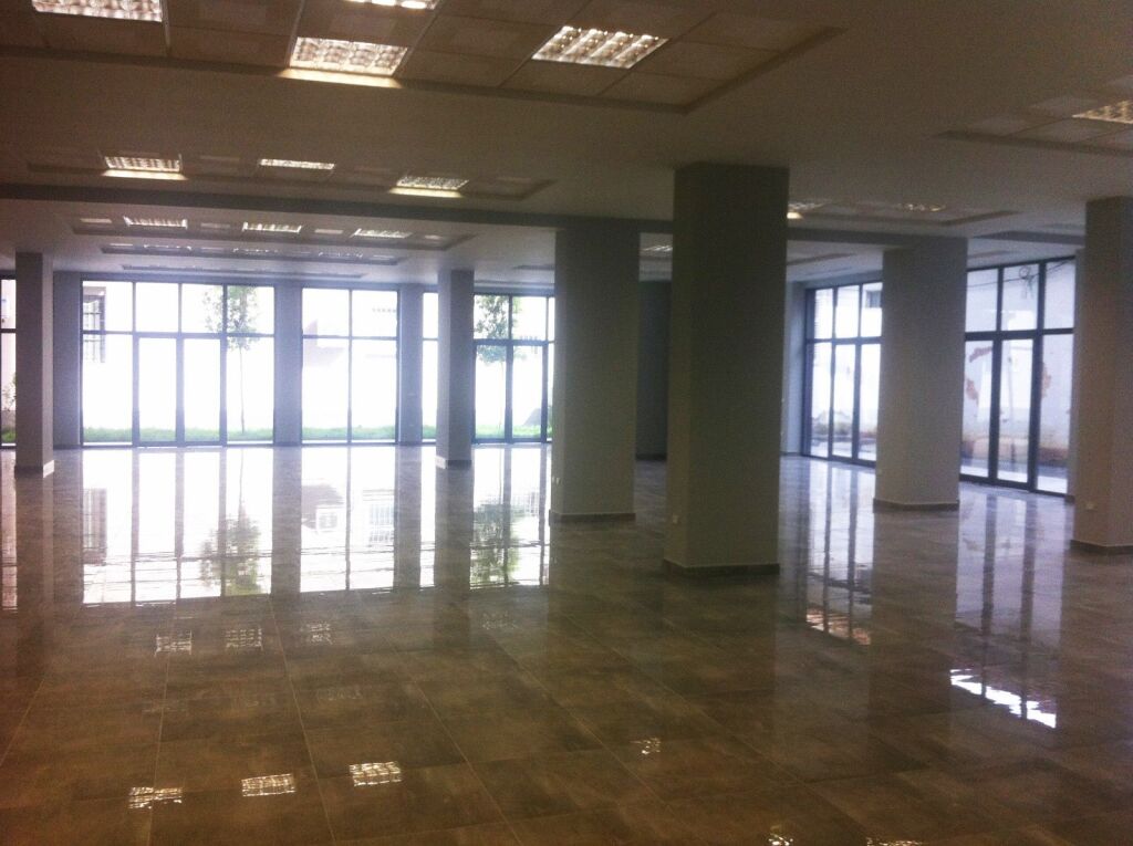 Shop for rent at Selvia 412 m2