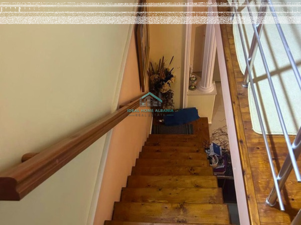 Casa Privata in Affitto – Zona del Comune, Vlora.