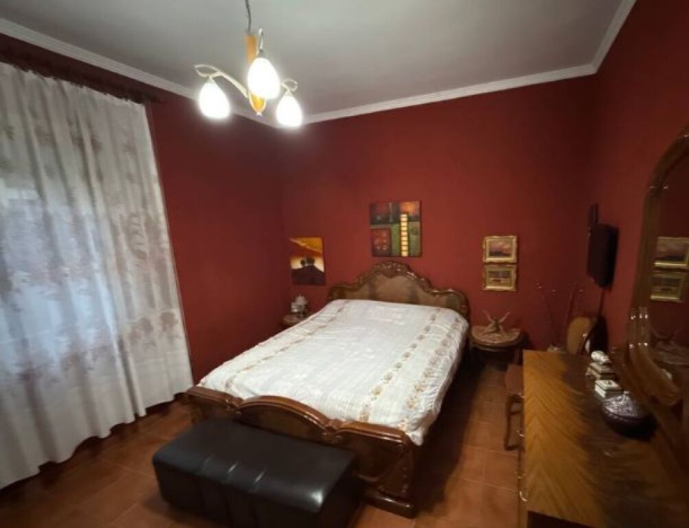 VENDESI APPARTAMENTO 2+1