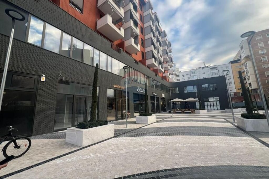 Zyrë - Për Qira - Kompleksi Delijorgji, Tiranë(ID: 530181095-192)