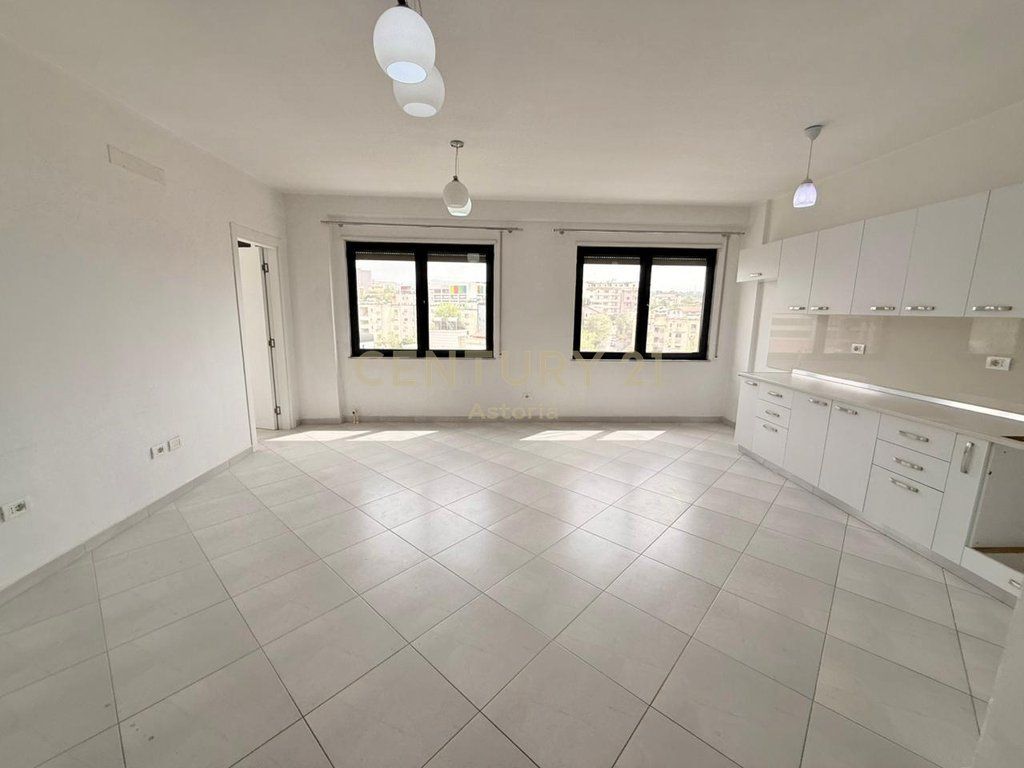 FOR SALE APARTMENT 2+1+2 NEAR THE FORMER ELECTRIC MARKET!