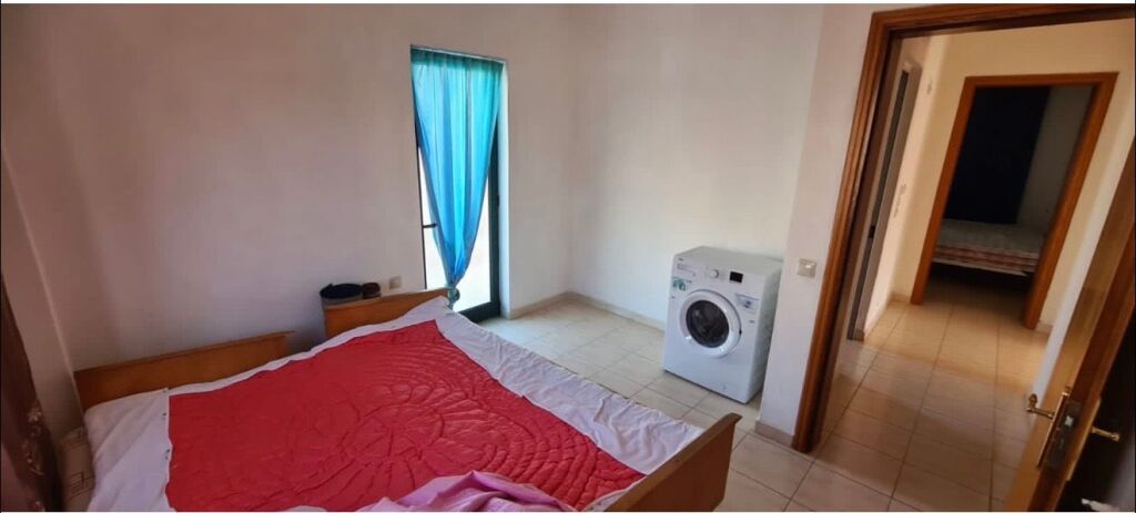 Ingresso 3+1, arredato dietro il bar Rosini Astir, 450 euro