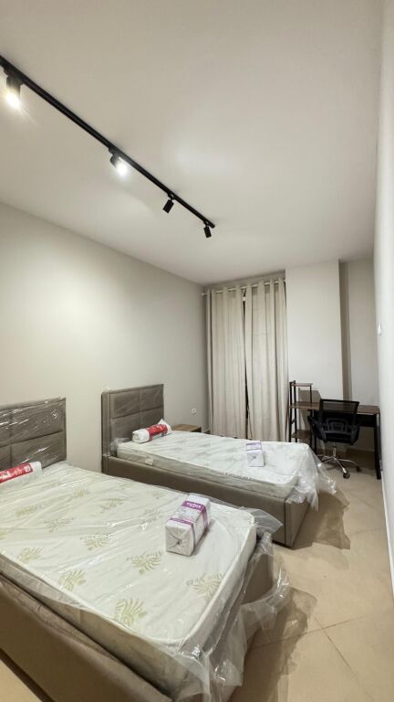 Affitto | Apartament 2 + 1 | Liqeni Artificial | 750 €/mese