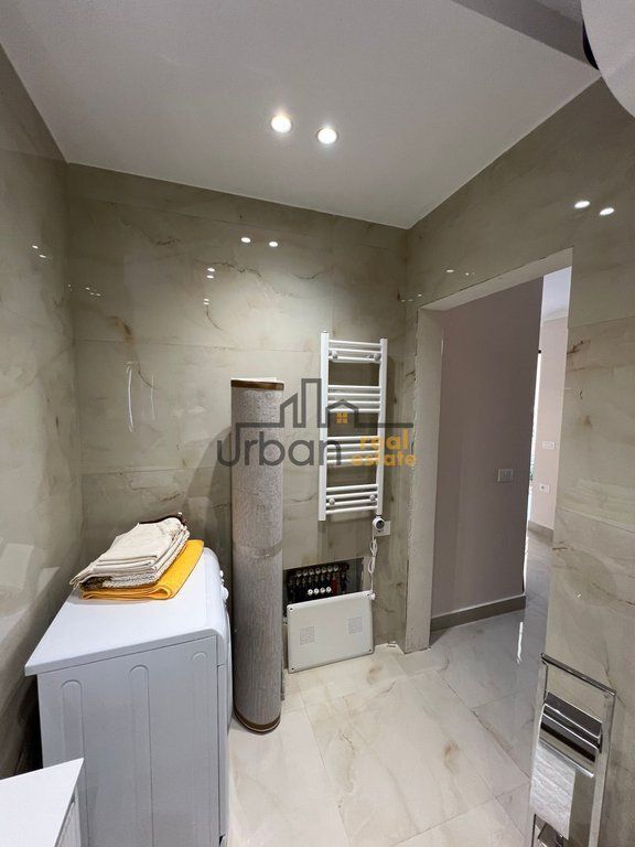 Qera, Vilë 2 Kate, Xhamllikun, Tiranë - 2000€ | 150 m²