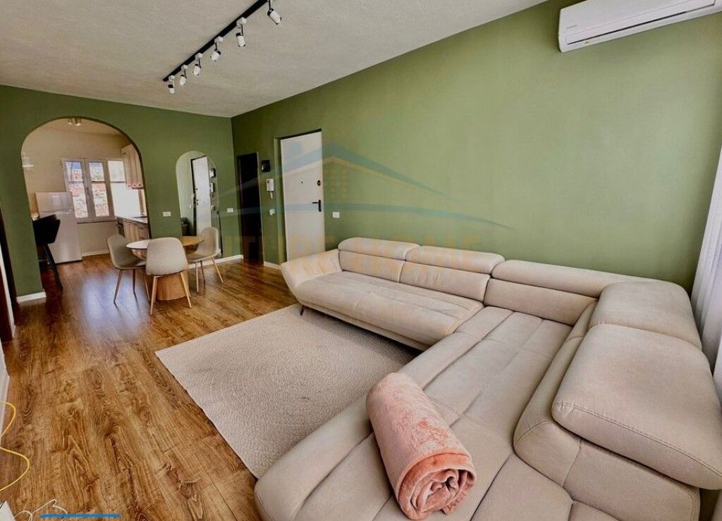 Shitet, Apartament 2+1, Rruga e Durrësit, Tiranë