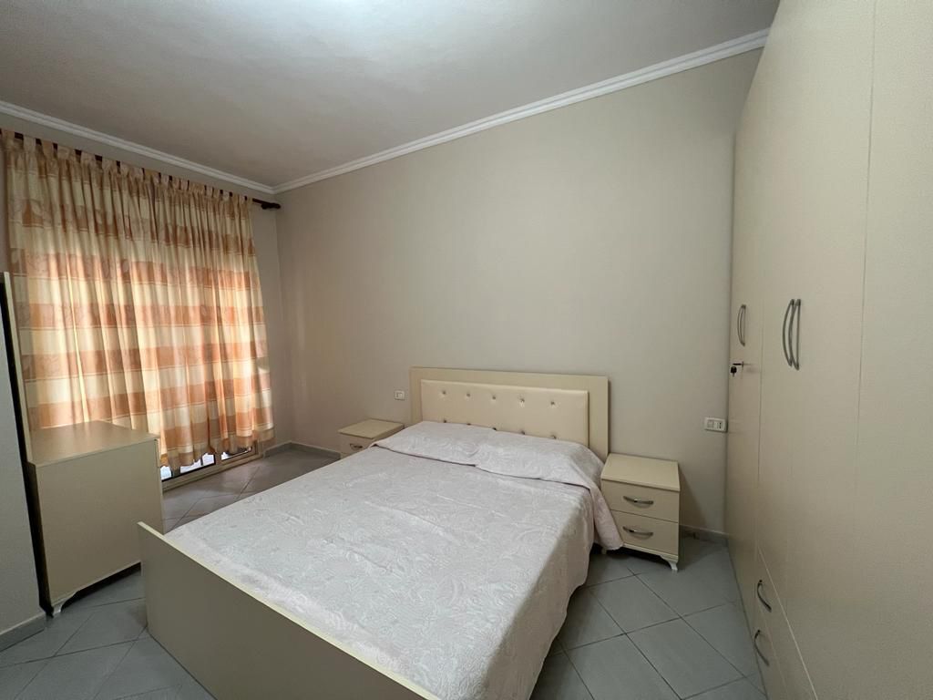 JEPET ME QERA APARTAMENT 1+1 PRANE VILA LULE, DURRES