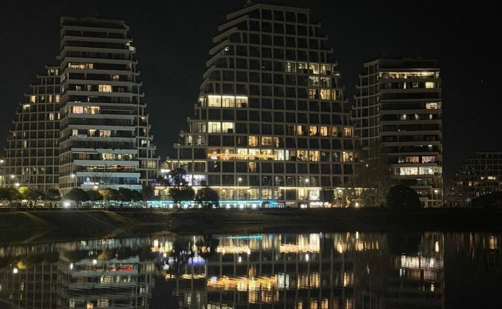 APARTAMENT 3+1+2+2 POSTE PARKIMI TEK LAKE VIEW