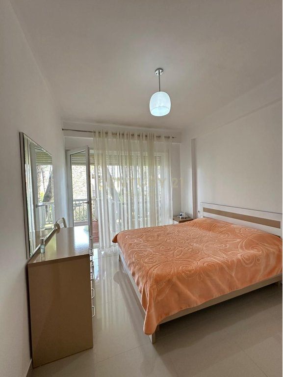 Apartament 2+1 për shitje ne kompleksin Lura 3, Gjiri i Lalzit