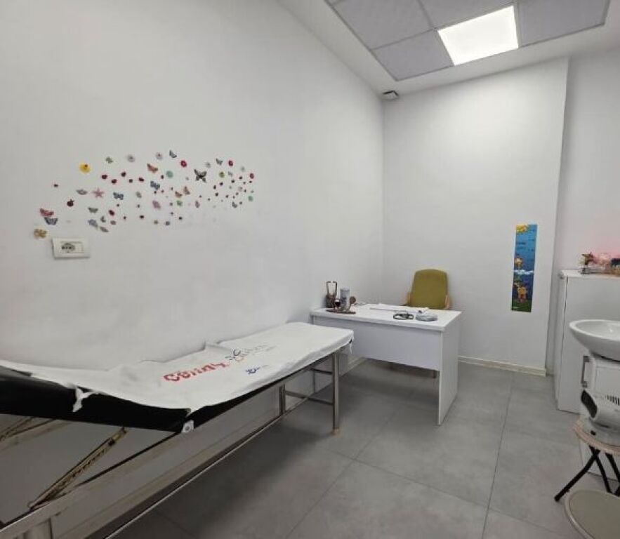 Ambient Klinike per qera