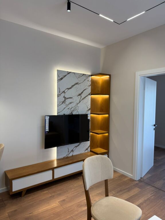 Jepet me qira 1+1 RRUGA BILL KLINTON KODRA E DIELLIT 60,000 leke