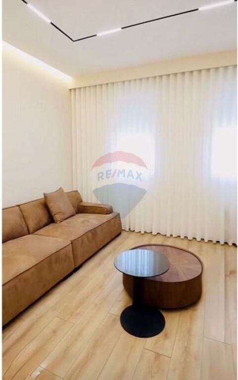 Apartament ne shitje 2+1 te Bulevardi Blu,Kamez