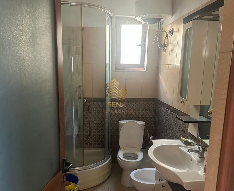 Qira,Hyrje Private, 2+1+Post Prkimi,Astir,38.000 Lekemuaj i Diskutueshem