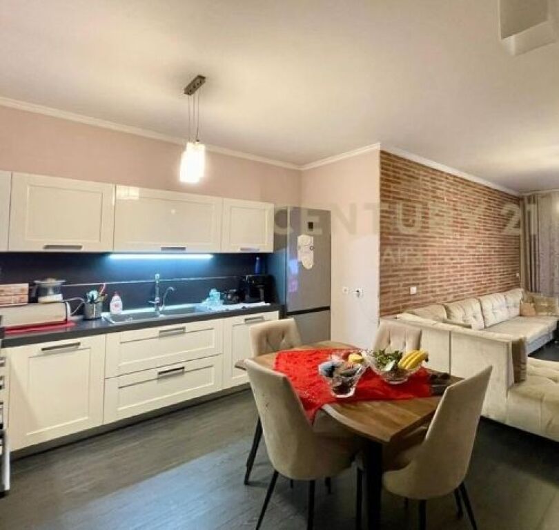 APARTAMENT 2+1+2 PER QERA