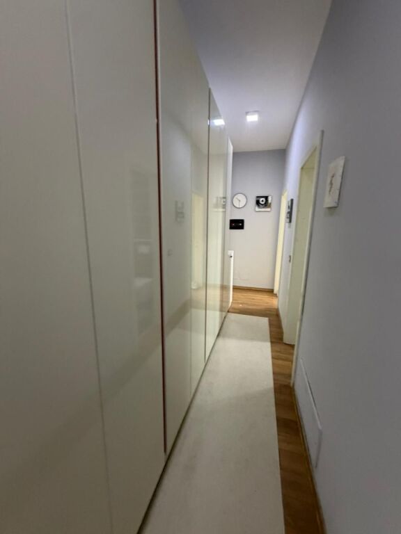 🏡Affittasi appartamento 2+1+2 vicino al Giardino Botanico 🌿 💰 Prezzo: 90.000 lek / mese