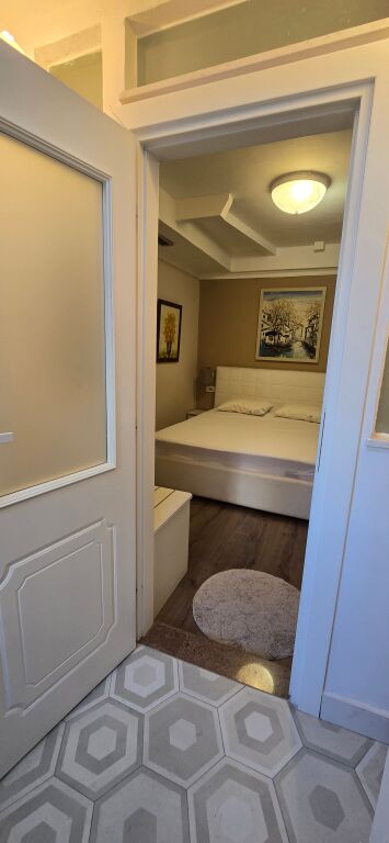 APARTAMENT 1+1 ME QIRA‼️