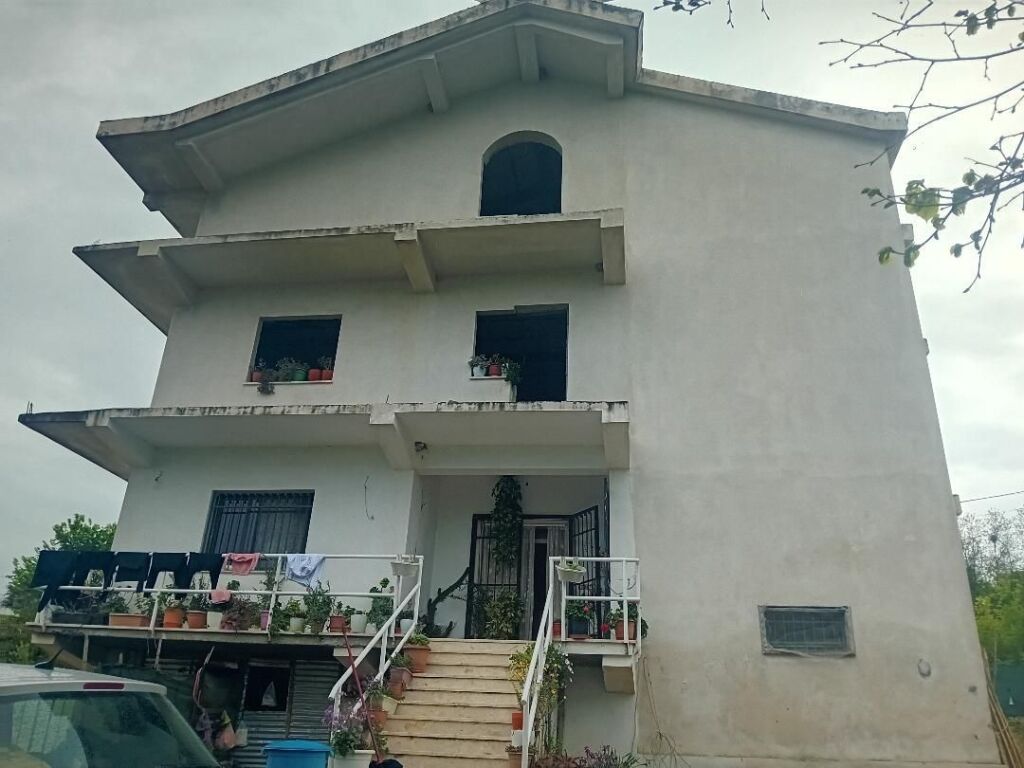 Shitet shtëpi private në Borakë, Shijak (Durrës)