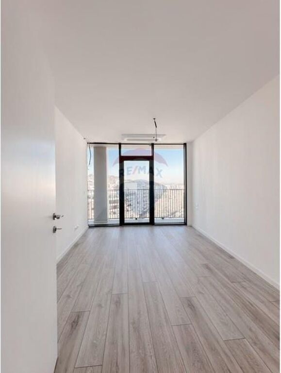 Ambient zyre per qira ne kompleksin Lake View