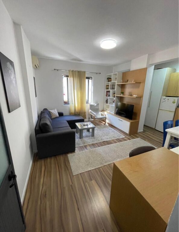 Ish Parku Autobuzave  Shesim apartament garzonier