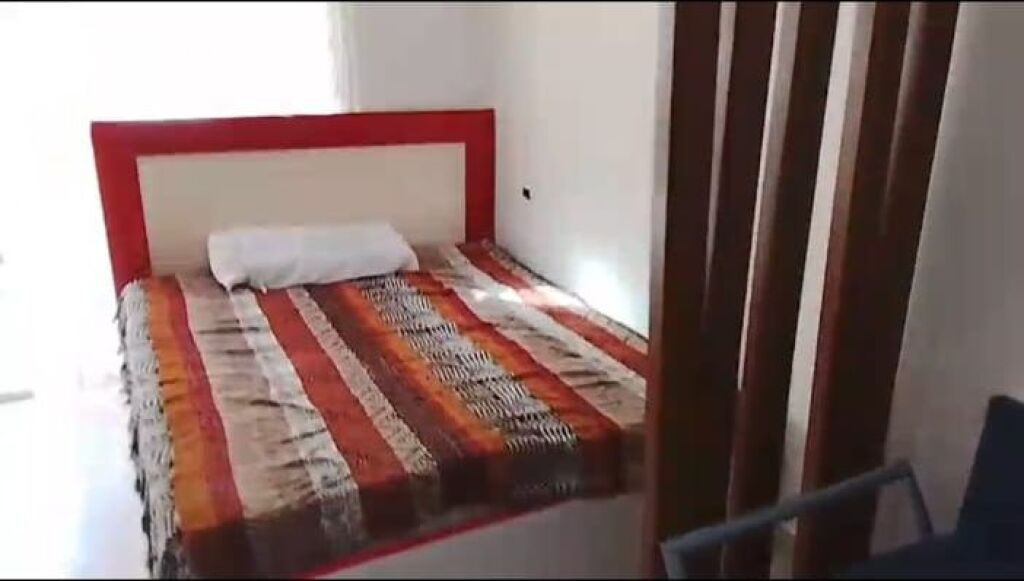 MONOLOCALE 24000 LEKE.ASTIR