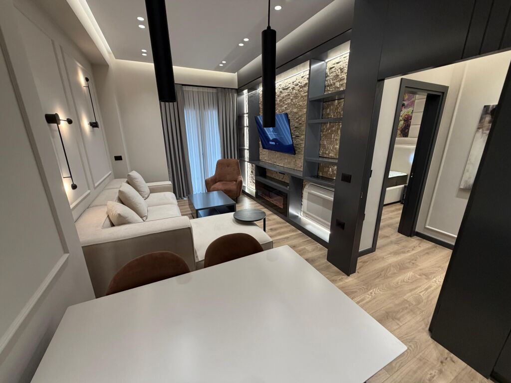 🏡 Luxurious apartment for rent 📍 Tirana Garden Building, 21 Dhjetori  🏢 12th floor (with 2 elevators) ✨ High standards and maximum comfort  💶 Price: 900€/month  