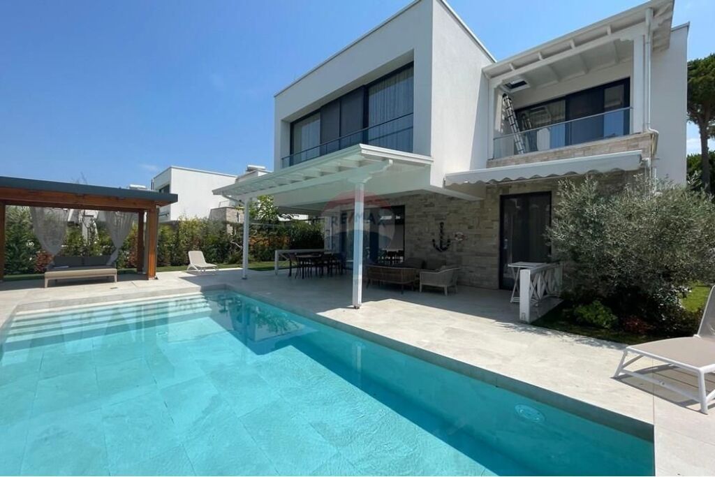 Vilë - Për Shitje - Gjiri i Lalzit, Durrës(ID: 530181098-62)