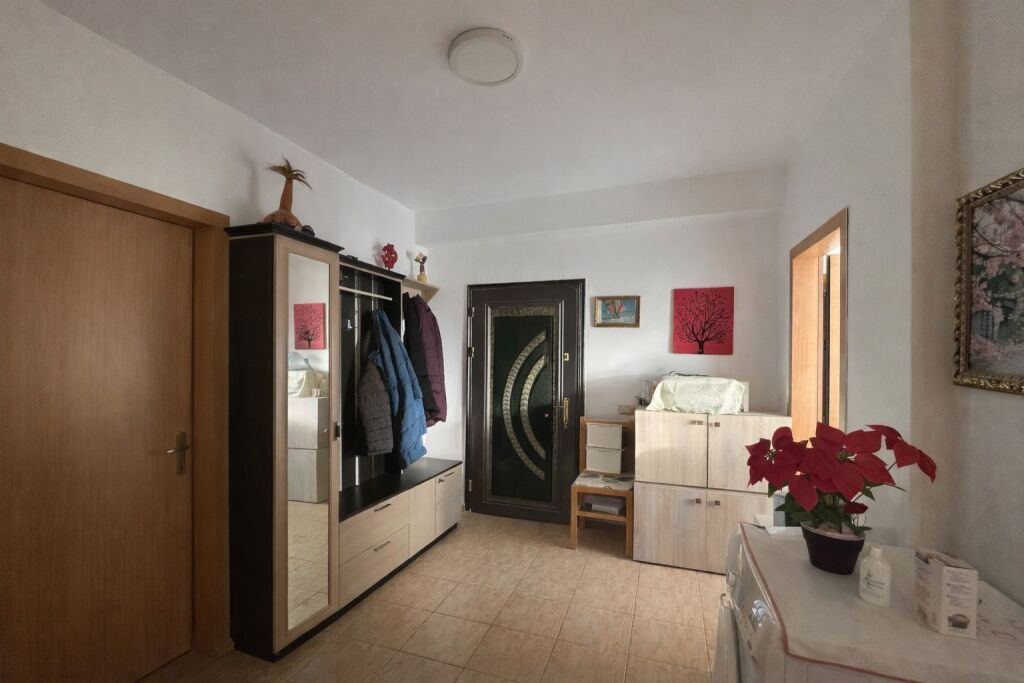 Jepet me qera 2+1 ne Laprake