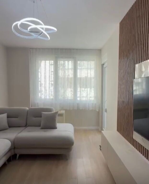 Apartament 1+1 me qira tek Kontakti tek 21 Dhjetori!