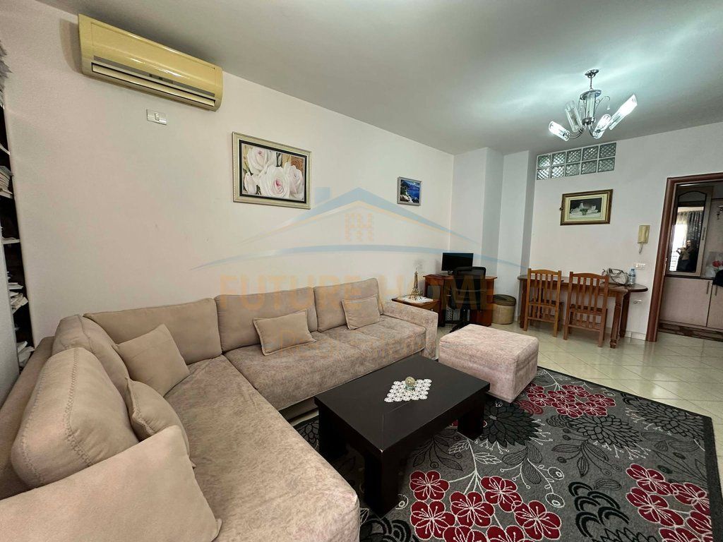 Qera, Apartament 1+1, Fresku
