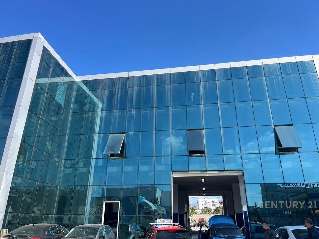 Ambient për Qira – Rruga Autostrade Tiranë–Durrës