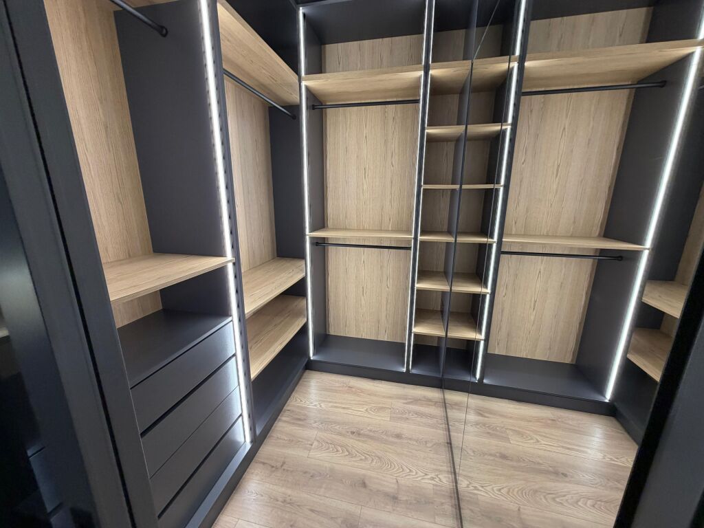 Apartment me qera 1+1 Garden Building