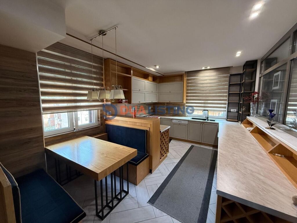 SHITET APARTAMENT PREMIUM 2+1+2 + 🅿️ | MYSLYM SHYRI 🏙️ Luks + Hapësirë