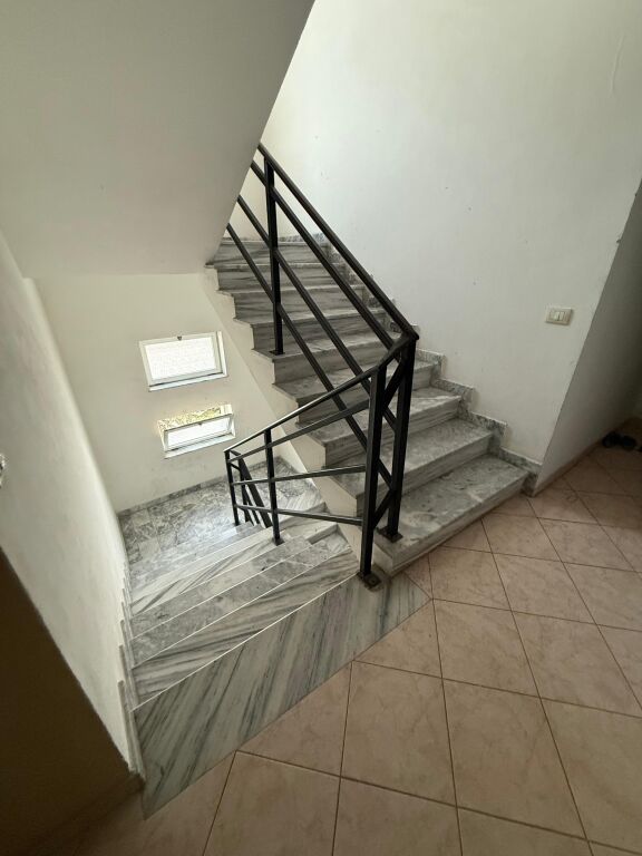 SHITET GAZONIERE NE PLAZH!