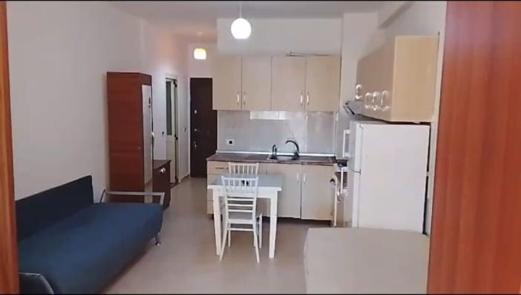 MONOLOCALE 24000 LEKE.ASTIR