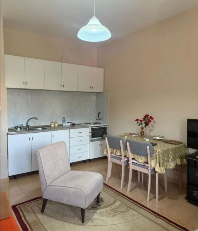 MONOLOCALE IN AFFITTO 30 M2 VASIL SHANTO 40.000 LEKE FH-69295