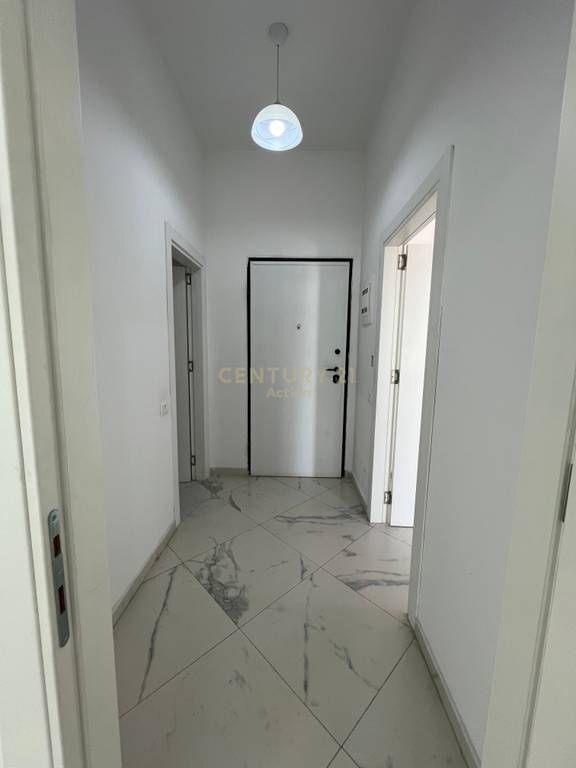 Jepet 1+1 per zyra Square 21!