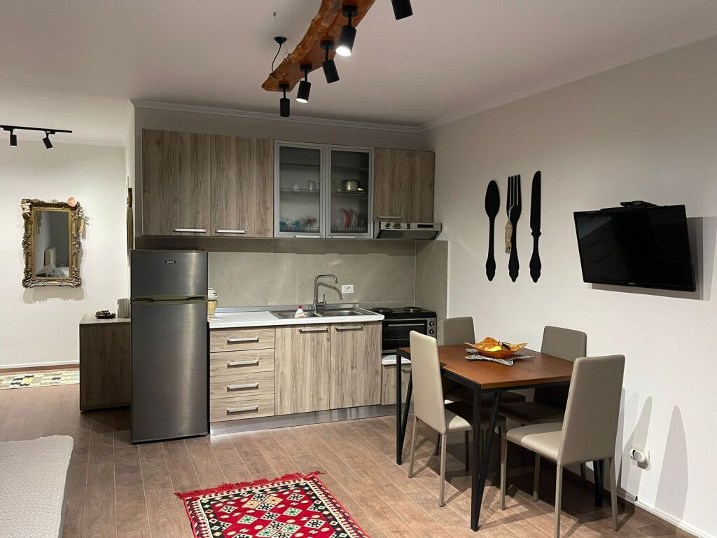 Garsoniere Moderne | 1 minutë nga plazhi pranë Fafa Premium Hotel &amp; SPA, Mali i Robit